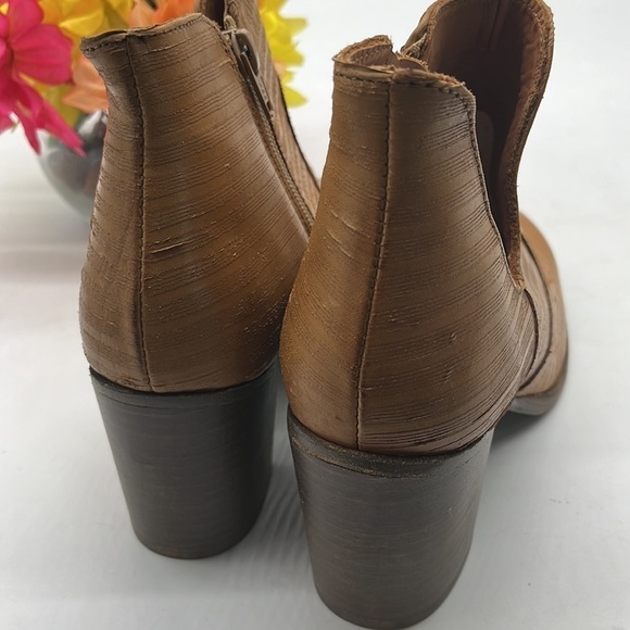 Naughty Monkey Tan Cow Aniline/ Leather Ankle Boots Sz 9. MCA1280G - Picture 3 of 8